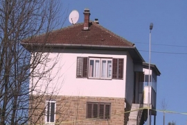 Stravičan zločin kod Lopara: Upucao suprugu, pa se objesio