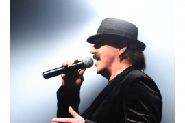 Pogledajte kako je Haris Džinović iznenadio zaljubljeni par (VIDEO)