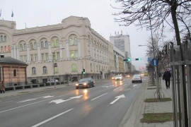 Dozvoljeno skretanje ulijevo kod Gradske uprave