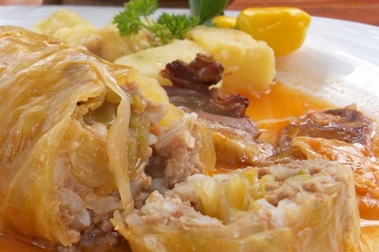 Pripremite sarmu po ovom originalnom receptu