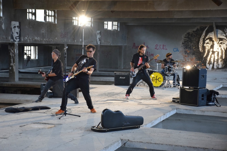 Pjesmom "Flaster" EFC najavio peti album (VIDEO)