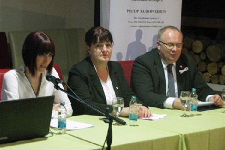 Vlada RS ima nultu toleranciju prema nasilju u porodici