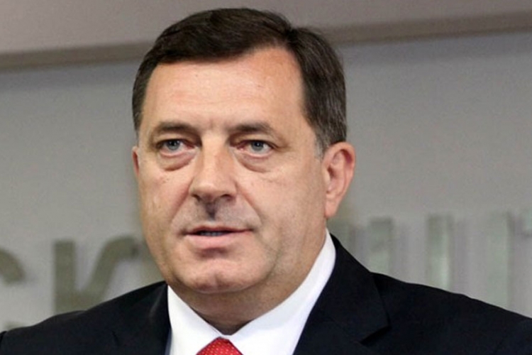 Dodik: Srpska bi daleko više postigla sama