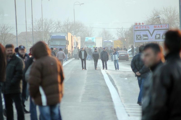 Okončan protest radnika u "Krivaja Mobel-u"