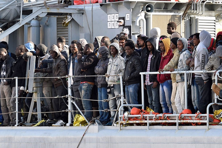 Italija: Spaseno 2.000 migranata s 11 brodova