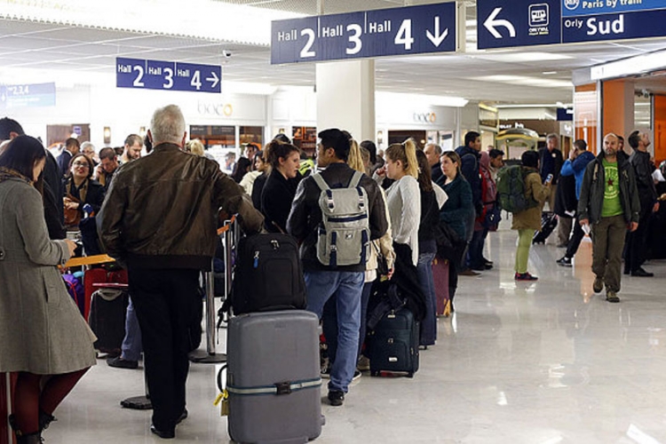 Pariz: Hitna razmjena podataka o avio-putnicama u cilju spriječavanja terorističkih napada
