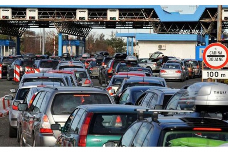Na graničnom prelazu Velika Kladuša čeka se jedan sat