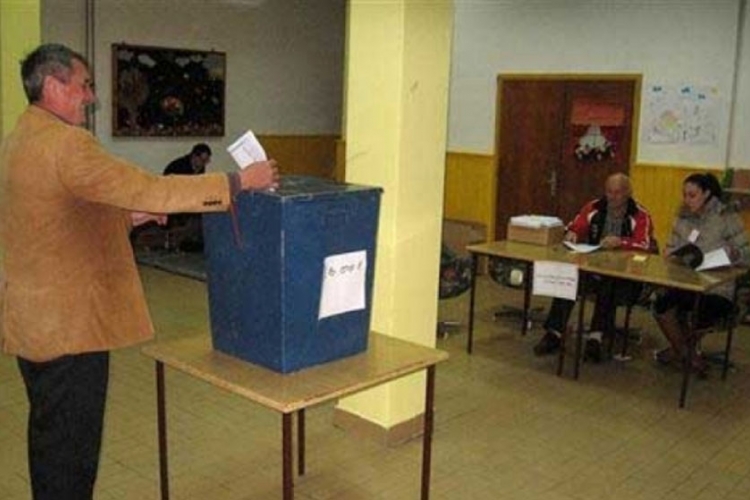 Milići: Glasanje protiče u mirnoj atmosferi 