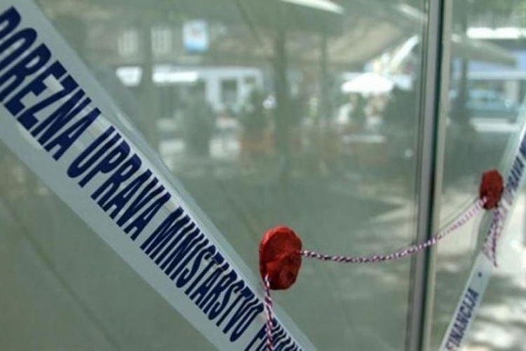 Poreska uprava FBiH: Zatečeno 76 neprijavljenih radnika, zapečaćeno 30 objekata