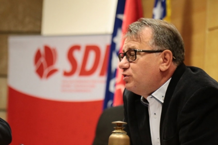 SDP vs SDA: Ovo su samo neke afere SDA koje su zataškane