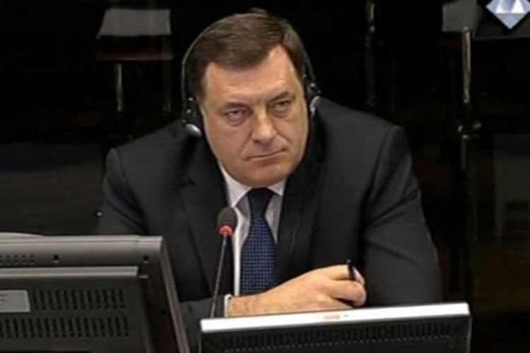 Dodik završio svjedočenje u Hagu: Nikada niko nije govorio o etničkom čišćenju i progonu (VIDEO)