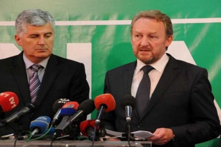 Čović i Izetbegović na konferenciji o 20. godišnjici Dejtonskog sporazuma