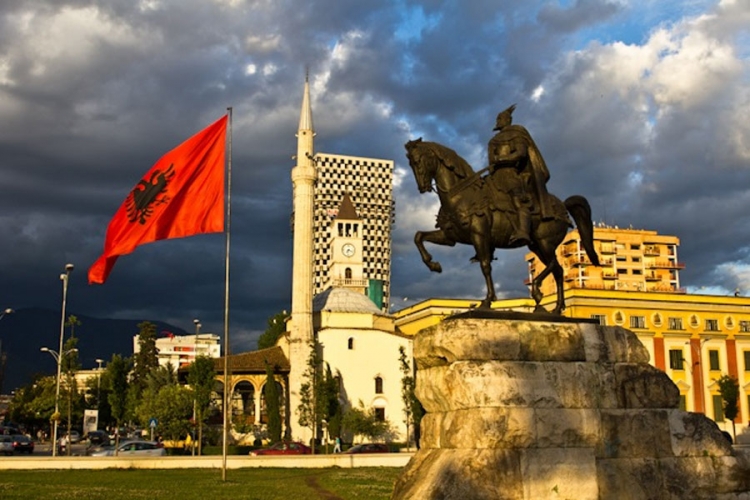 Tirana: Sukob pristalica opozicije i policije zbog ekonomskih reformi
