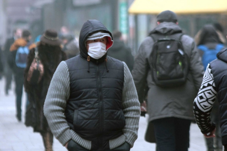 Muke stanovnika Lu­kav­ca, Ze­ni­ce, Sa­ra­je­va i Ka­knja: Smog se uvu­kao u sve po­re