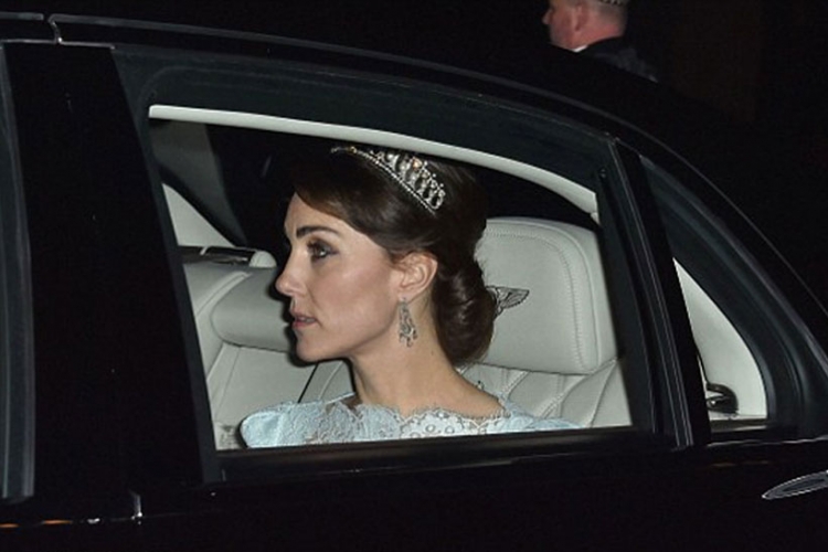 Pogledajte kako vojvotkinji Kejt stoji nakit princeze Dajane (FOTO)