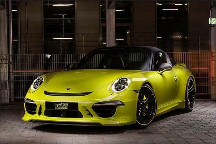 Ušminkani Porše 911 Taga 4 