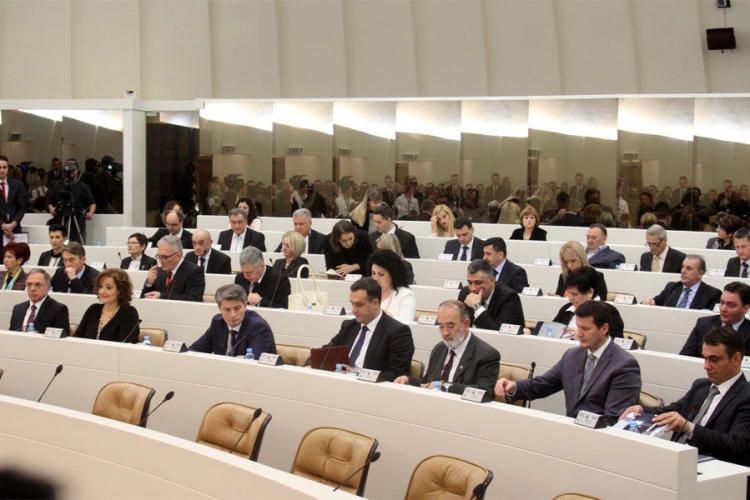 Parlament BiH o kreditima u švajcarskim francima