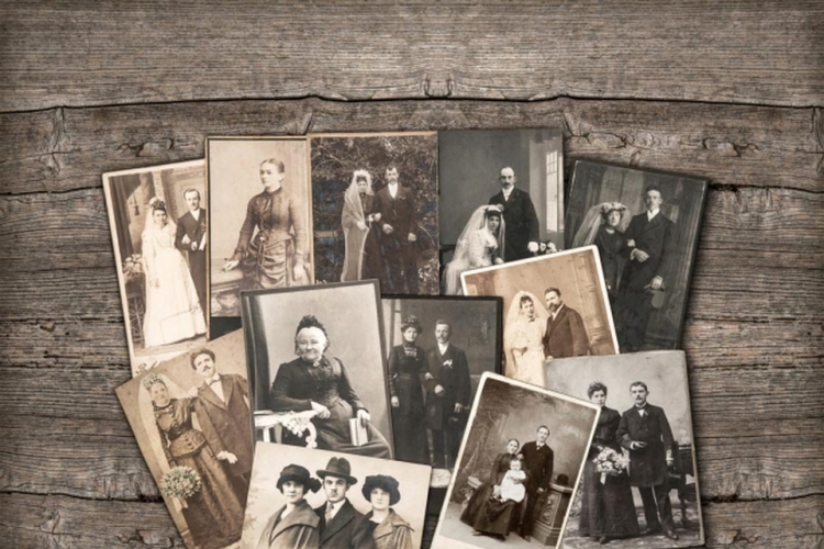 Zbog čega se smijemo starim fotografijama?