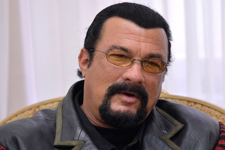 Brena i Steven Segal nastupaju za Novu godinu u Beogradu