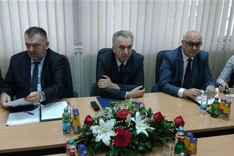 Vlada Srpske i Savjet ministara grade put uz Taru