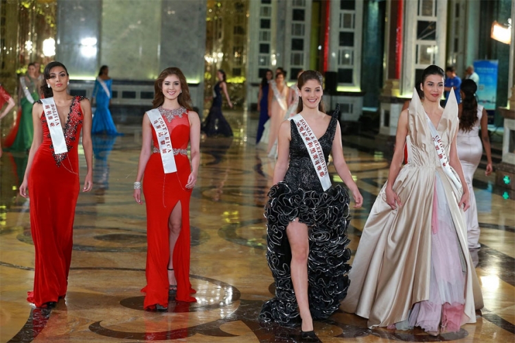 Predivna Marijana Marković: Miss BiH blista u Kini (FOTO)