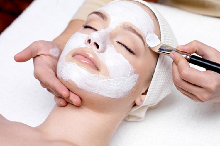 Mlijeko u službi ljepote: Maske i pilinzi za zdravu kožu