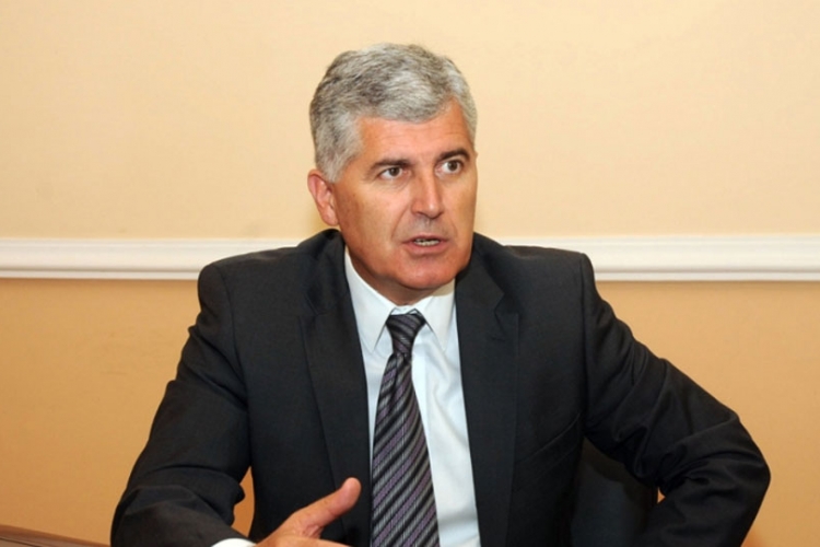 Čović: 2016. trebala bi biti godina kada će BiH promijeniti ključne stvari 