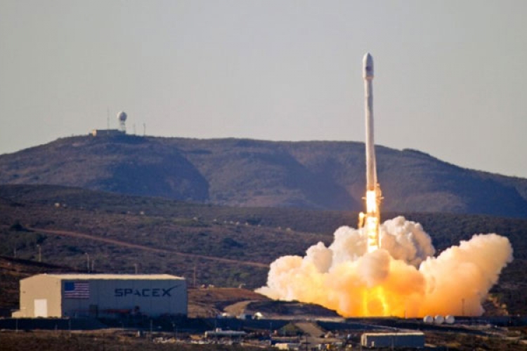 Novi pokušaj slijetanja rakete kompanije Spejs iks (FOTO)