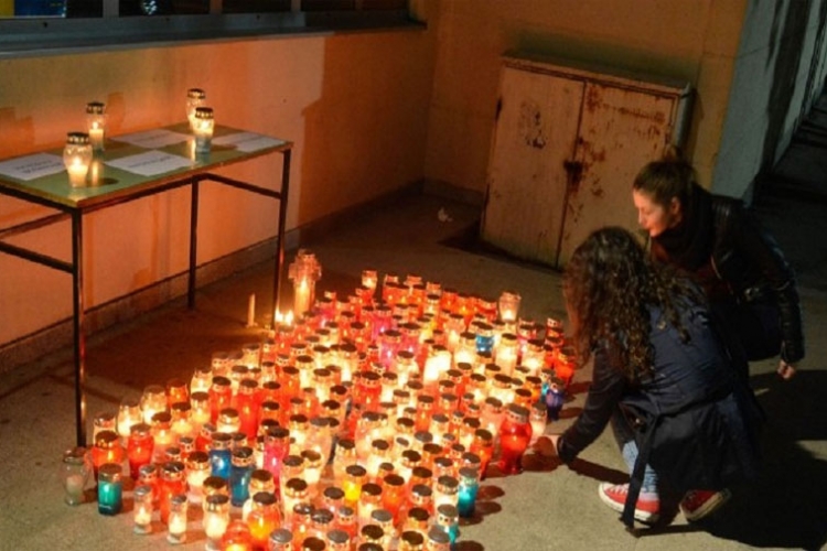 Iz Mostara ispraćena tijela poginulih studenata iz Slavonije (FOTO)