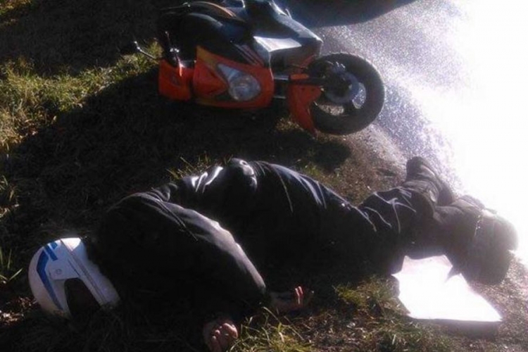  Bihać: Motociklista preminuo tokom vožnje