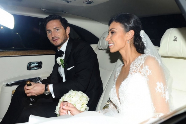 Konačno Kristin Bliklej i Frenk Lampard stali na ludi kamen (FOTO)