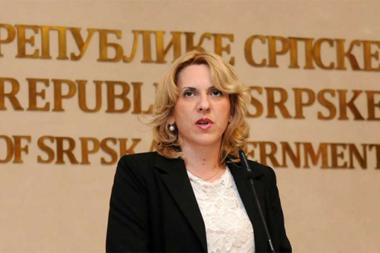 Cvijanovićeva sazvala pres