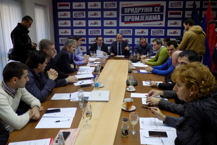 PDP: U ponedjeljak sporazum članica Saveza za promjene?