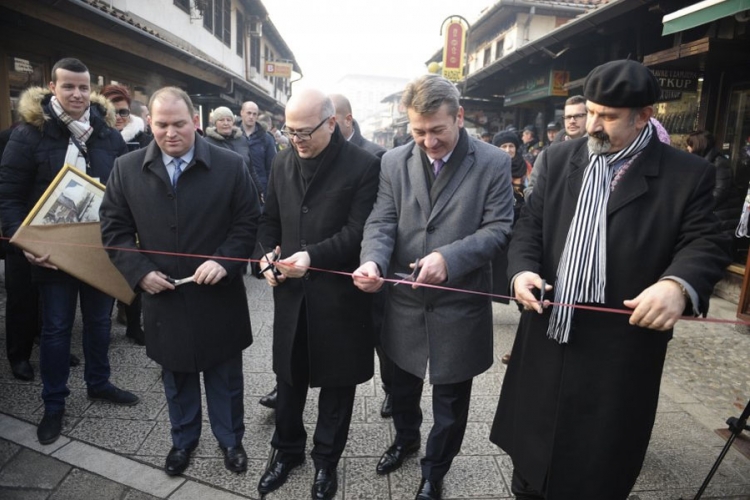 Sarajevo: Svečano otvoren rekonstruisani Baščaršijski trg (FOTO)