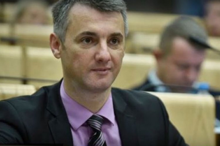 Bh. političar Edin Forto vratio 5 hiljada KM u budžet
