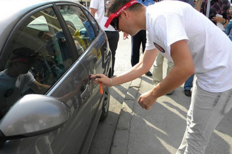 Banjaluka: I "pijane naočare" kao znak upozorenja