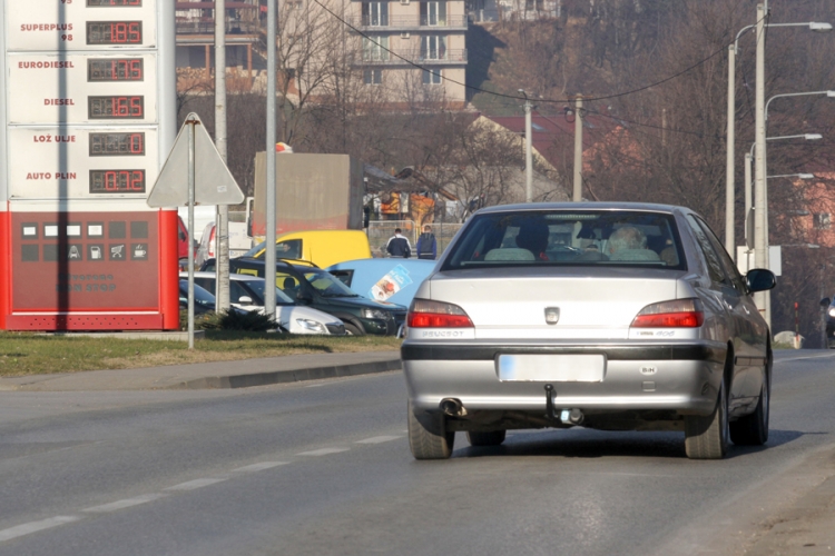  "Napumpali" cijenu do 2,09 KM po litru