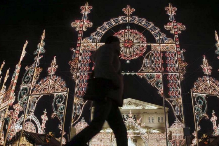 Pogledajte kako je ruska ljepotica dotjerana za Novu godinu (FOTO, VIDEO)
