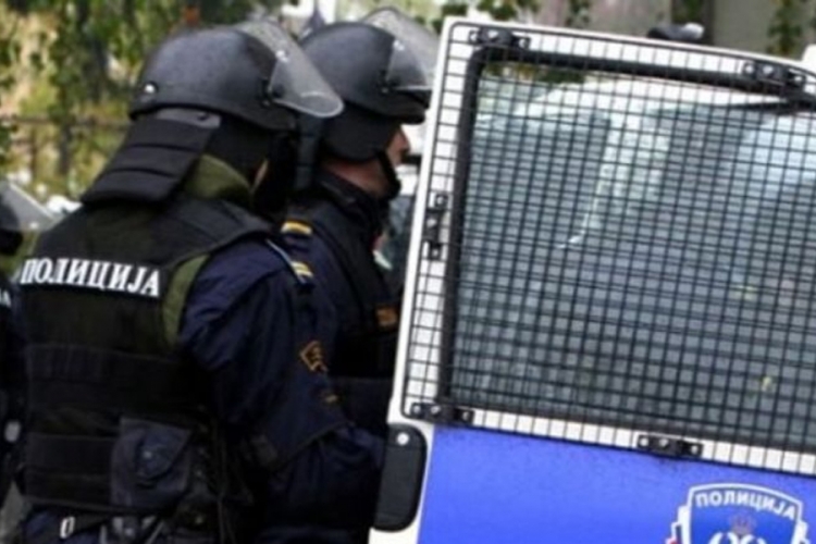 Banjaluka: U Akciji "Biser" oduzeta droga, telefoni i kartice, četiri osobe uhapšene