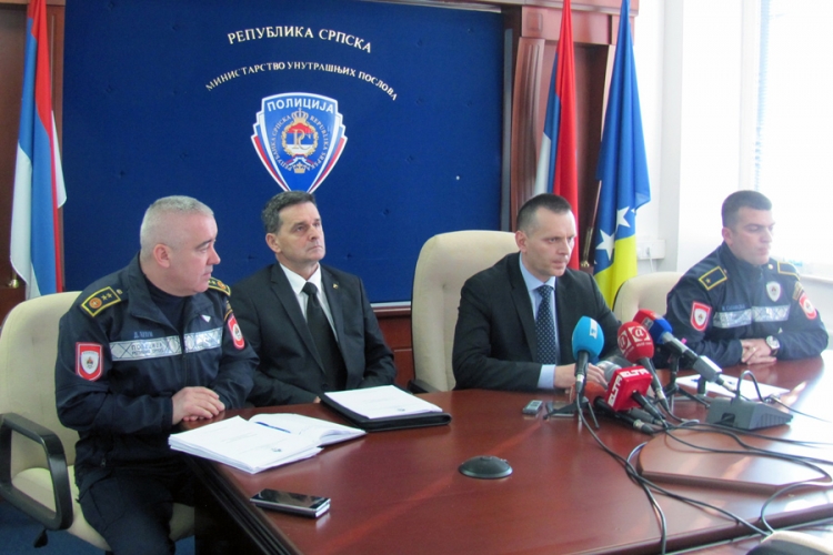 Lukač: Novim Zakonom o policiji ne stvara se policijska država