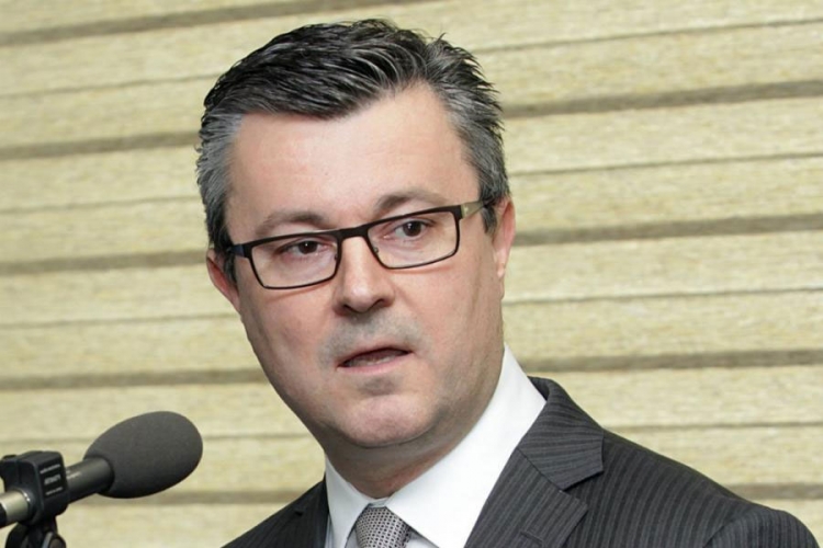 Orešković: Još nije vrijeme za ćirilicu u Vukovaru