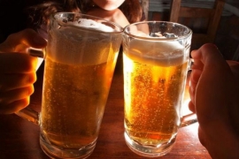  Tijelo Amerikanke proizvodi alkohol