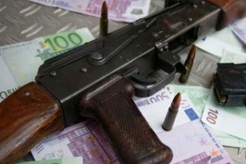 Švajcarska novinarka: Kalašnjikovi iz Albanije stižu do terorista u ...