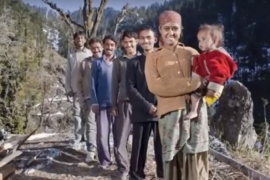 Ima 21 godinu i već je u braku, i to sa 5 braće (VIDEO)