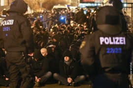 Hiljade ljudi na ulicama Lajpciga zbog migranata (FOTO, VIDEO)