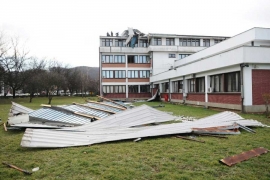 Olujno nevrijeme u Banjaluci: Više naselja bez struje, voda ušla u ...