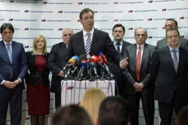Vučić spreman za ostavku, izbori u aprilu