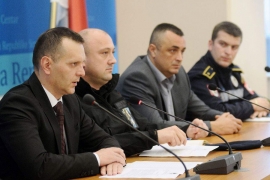 Lukač: Uniforma i policijska značka nikog neće spasiti od ...