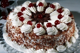 Volite li švarcvald tortu (Schwarzwälder kirschtorte)