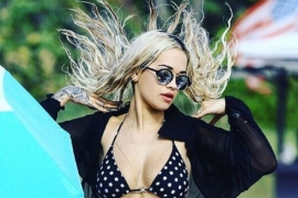 Rita Ora obožava svoje tijelo: Skinula je sve sa sebe i sjela za ...